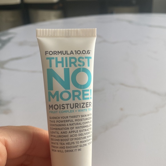 Formula 10.0.06 Thirst No More Moisturizer with fruit complex and white tea - Picture 2 of 4